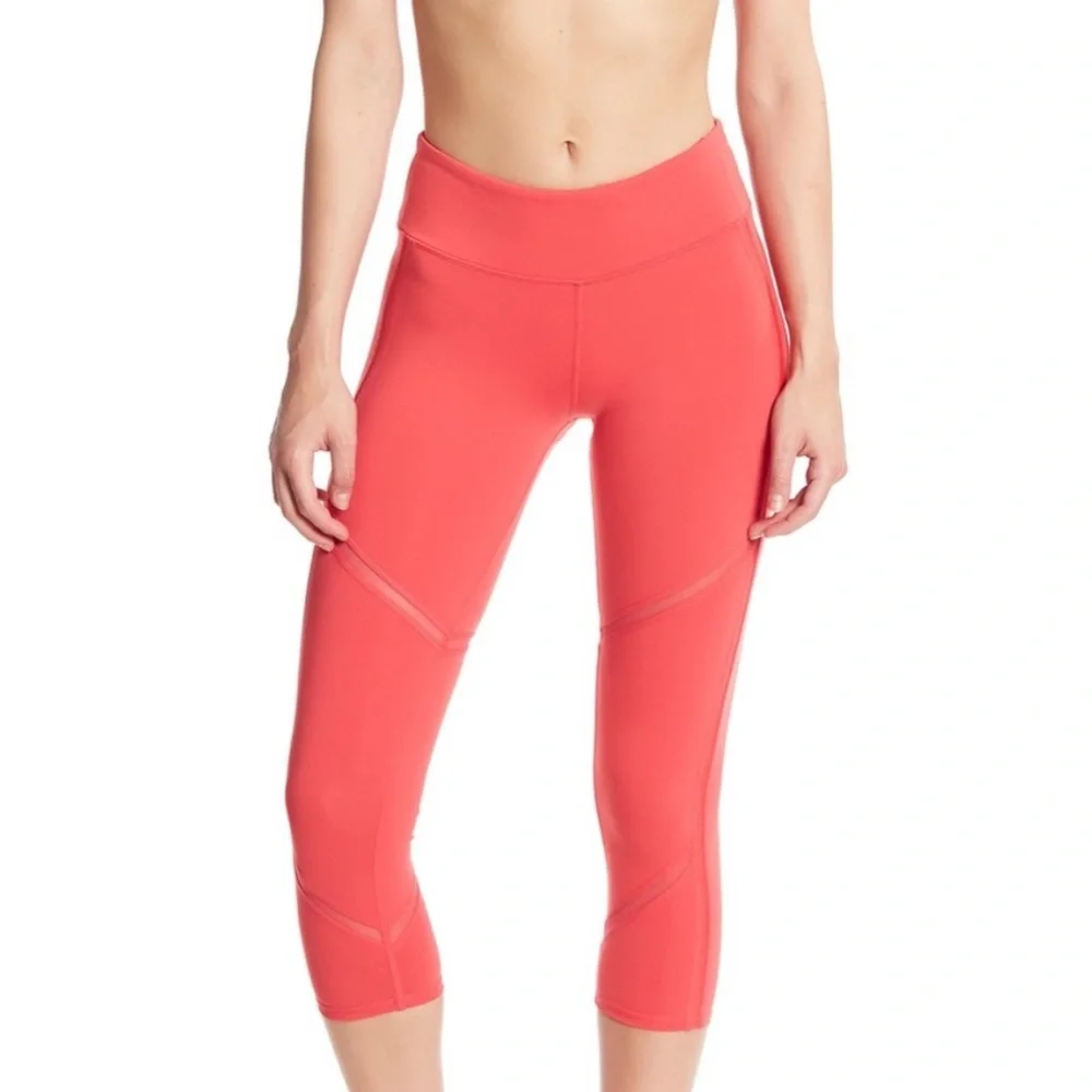 ALO YOGA Continuity Capri Crop Leggings Size M - Picture 9 of 11